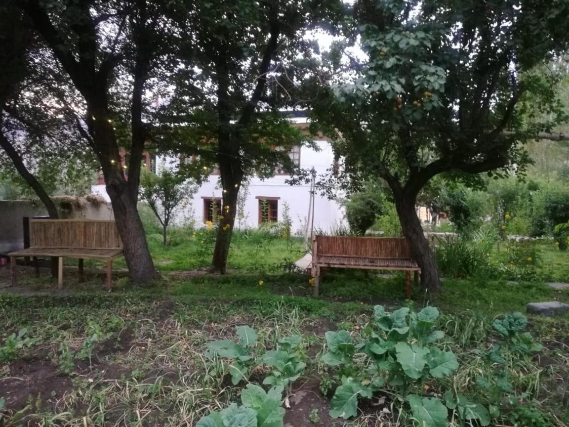 Sernang Homestay Hundar Екстер'єр фото