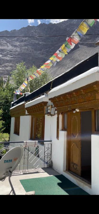 Sernang Homestay Hundar Екстер'єр фото