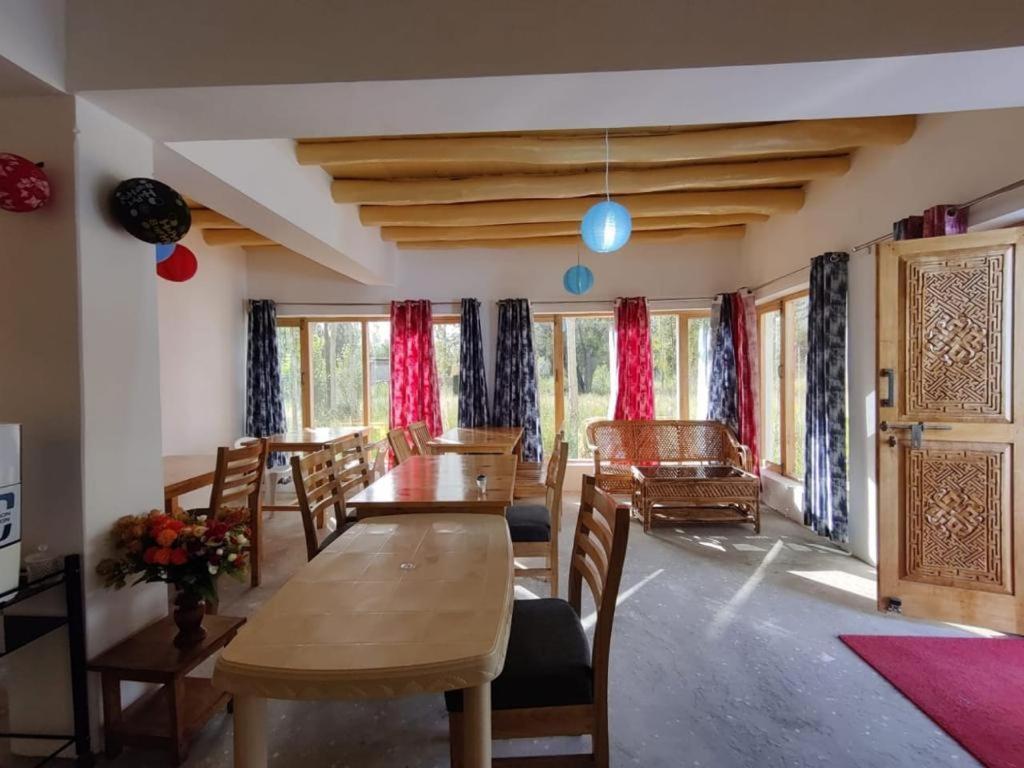 Sernang Homestay Hundar Екстер'єр фото