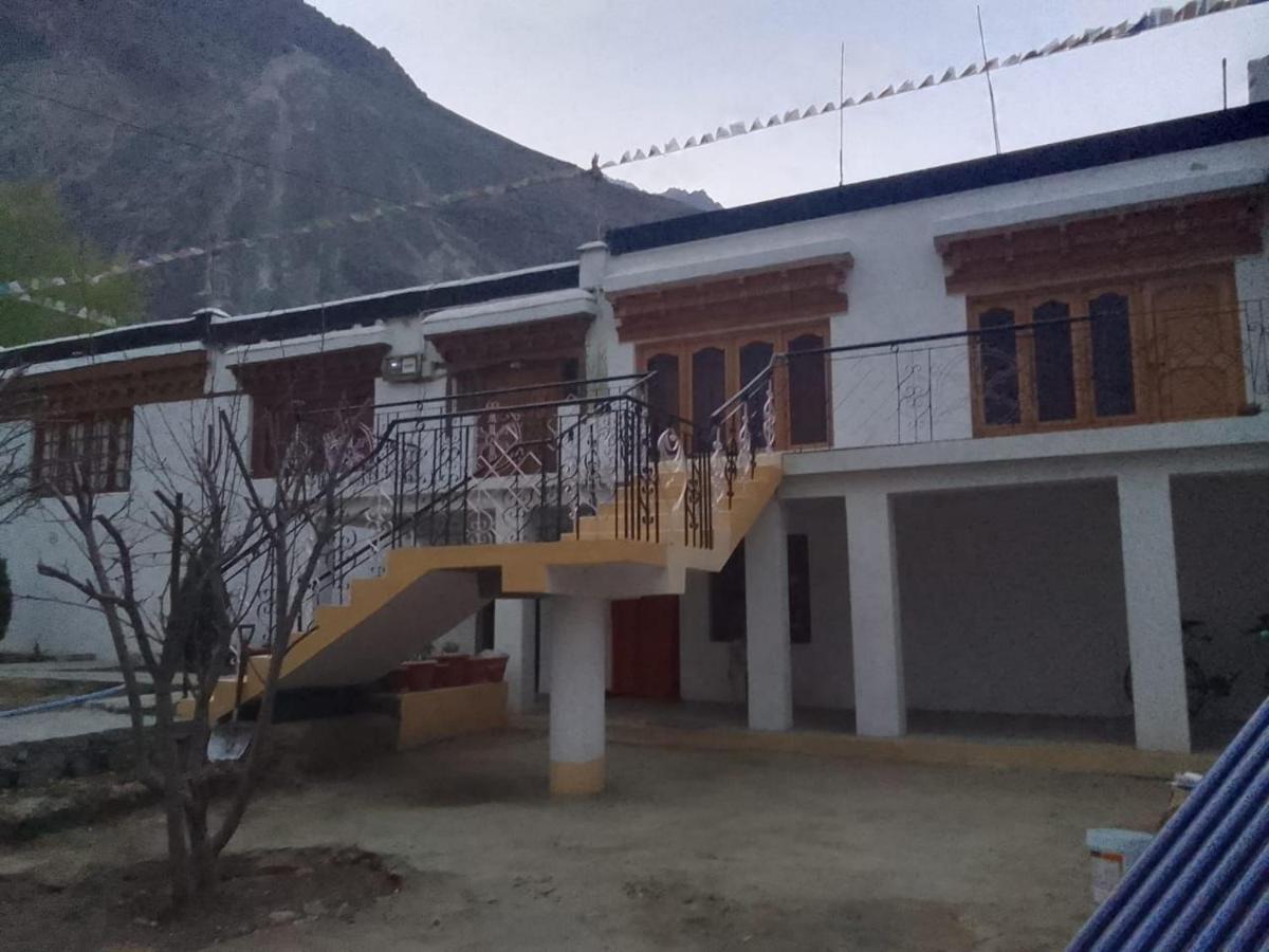 Sernang Homestay Hundar Екстер'єр фото
