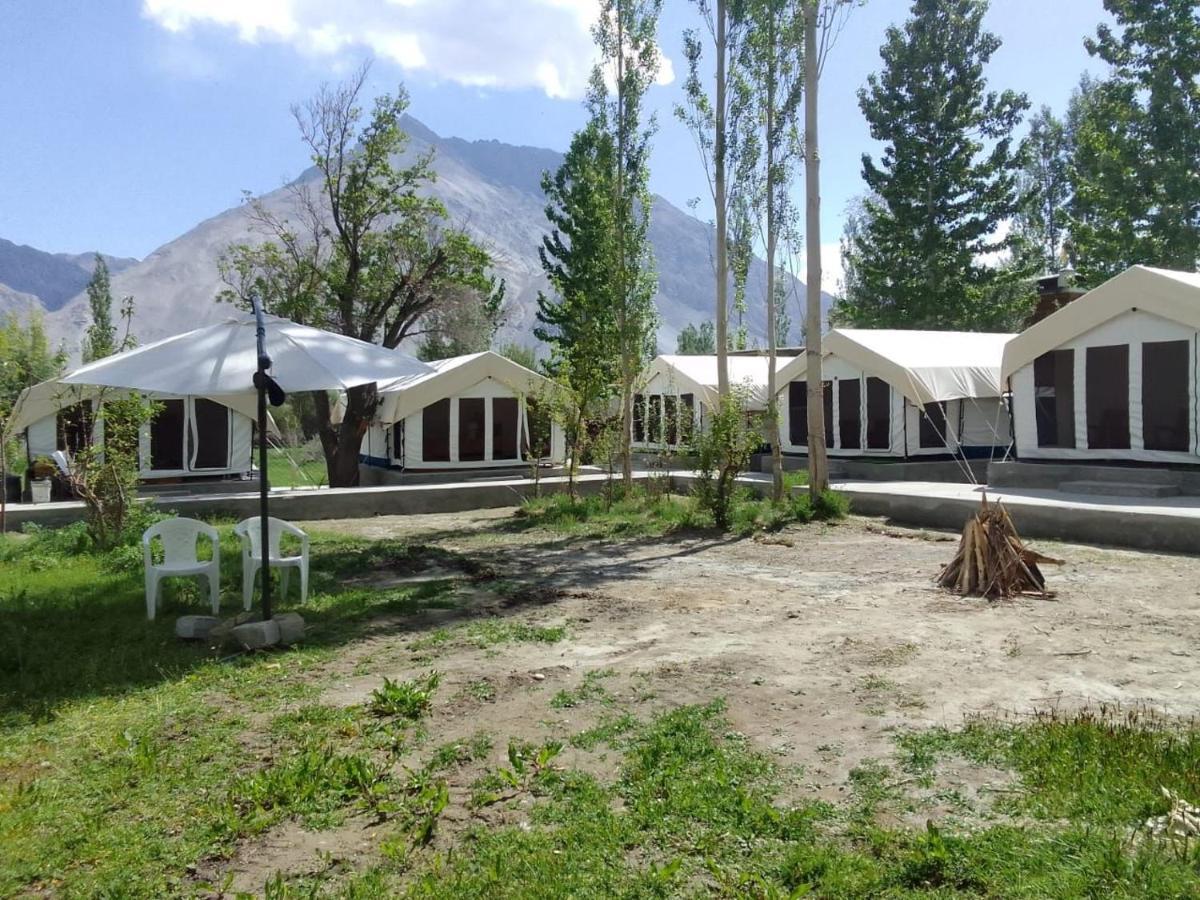 Sernang Homestay Hundar Екстер'єр фото